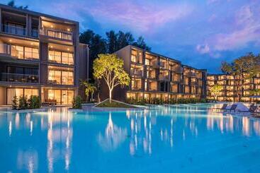 استراحتگاه La Vela Khao Lak   Sha Extra Plus