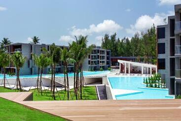 استراحتگاه La Vela Khao Lak   Sha Extra Plus