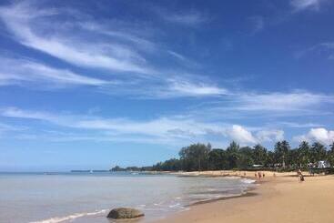 استراحتگاه La Vela Khao Lak   Sha Extra Plus
