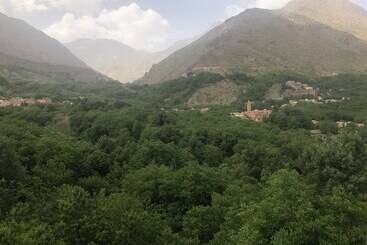 تختخواب و صبحانه Riad Atlas 4 Seasons