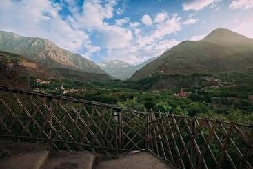 تختخواب و صبحانه Riad Atlas 4 Seasons