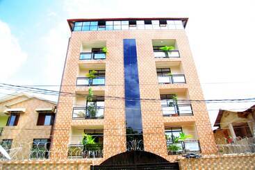 Flat Hotel Kandolo Gombe
