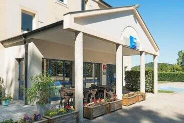 هتل Ibis Budget Lons Le Saunier