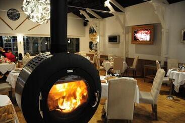 هتل Restaurant Pavillon Bleu