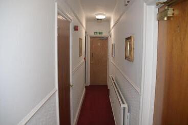 تختخواب و صبحانه Lady Hamilton Inn