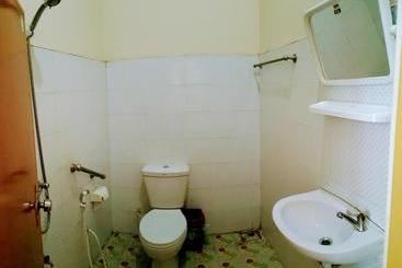 Pinlon Pann Motel