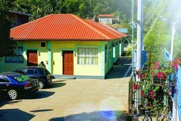 Pinlon Pann Motel