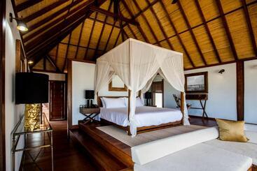 استراحتگاه Sentidos Beach Retreat