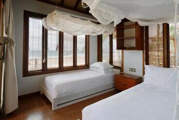 استراحتگاه Sentidos Beach Retreat