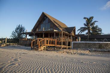 استراحتگاه Sentidos Beach Retreat