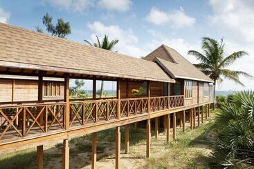 استراحتگاه Sentidos Beach Retreat