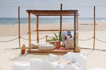 استراحتگاه Sentidos Beach Retreat