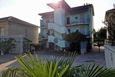 تختخواب و صبحانه Gruppo Luxe Domus Vigevano