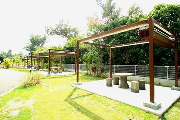 هتل Resort Class Inn Onna Village