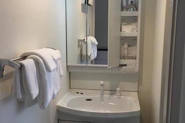 هتل Resort Class Inn Onna Village