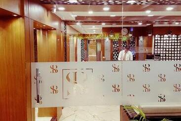 هتل Santhi Bhavan