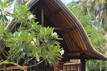 هتل Sari Gili Bungalow