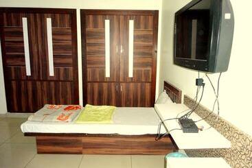 هتل Stay Inn