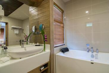 استراحتگاه Royale Chulan Cherating Villa