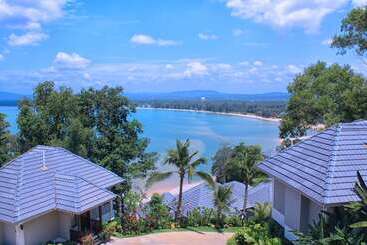 استراحتگاه Royale Chulan Cherating Villa