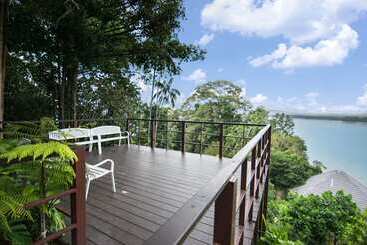 استراحتگاه Royale Chulan Cherating Villa