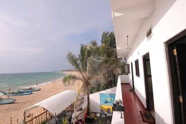 تختخواب و صبحانه Villa Crocodile Beach
