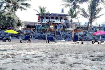 تختخواب و صبحانه Villa Crocodile Beach