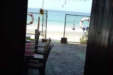 تختخواب و صبحانه Villa Crocodile Beach