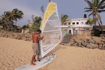 تختخواب و صبحانه Villa Crocodile Beach