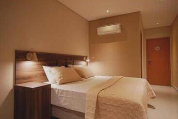 Guess Hotel & Motel