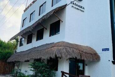 هتل Boutique Casa Baleine