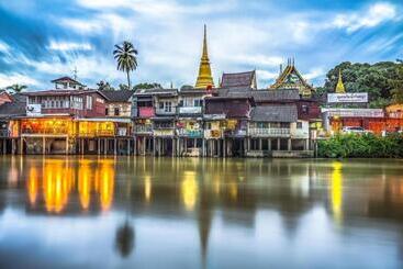 هتل Chanthaburi Center