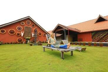 هتل Ginger House Museum
