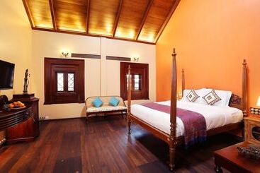 هتل Ginger House Museum