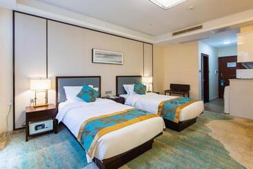 هتل Guangzhou Seaman Club
