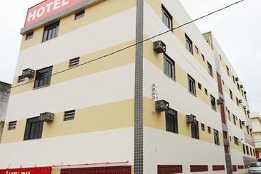 בית מלון כפרי Moura