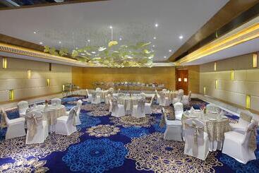 هتل Radisson Blu Jammu