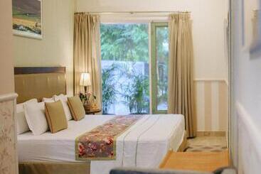 استراحتگاه Karma Chalets