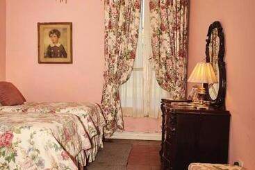 استراحتگاه Palacio Santa Candida