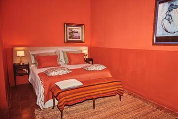 استراحتگاه Palacio Santa Candida