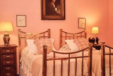 استراحتگاه Palacio Santa Candida