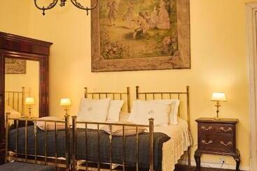 استراحتگاه Palacio Santa Candida