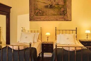 استراحتگاه Palacio Santa Candida