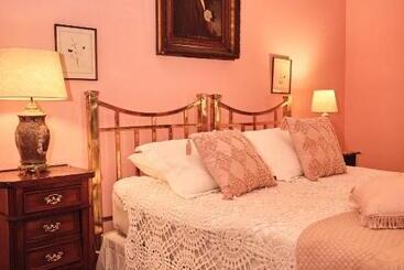 استراحتگاه Palacio Santa Candida