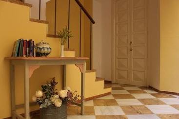 تختخواب و صبحانه Life Select San Bernardo