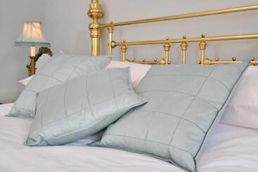 Heritage Bed And Breakfast