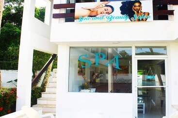 هتل Ahnvee Resort  Adults Only