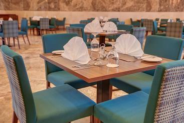 هتل Beau Rivage Resort