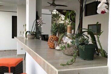 هتل Las Perlitas Rentals Playa Samara