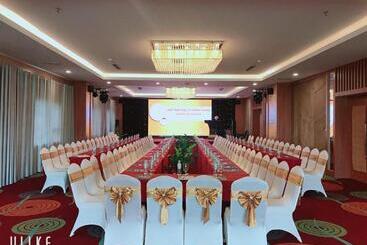 هتل Muong Thanh Luxury Buon Ma Thuot